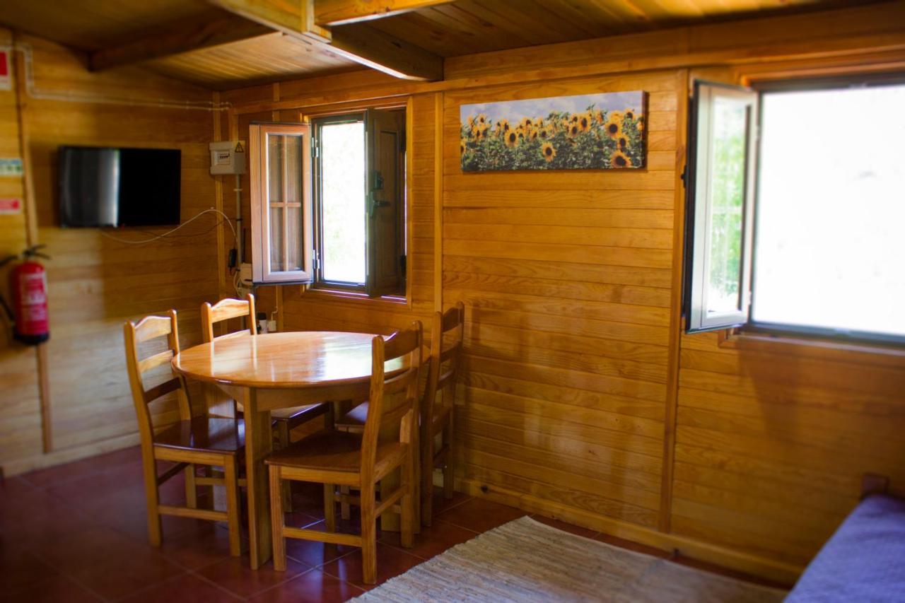 Xisto Camping Janeiro de Baixo Ngoại thất bức ảnh