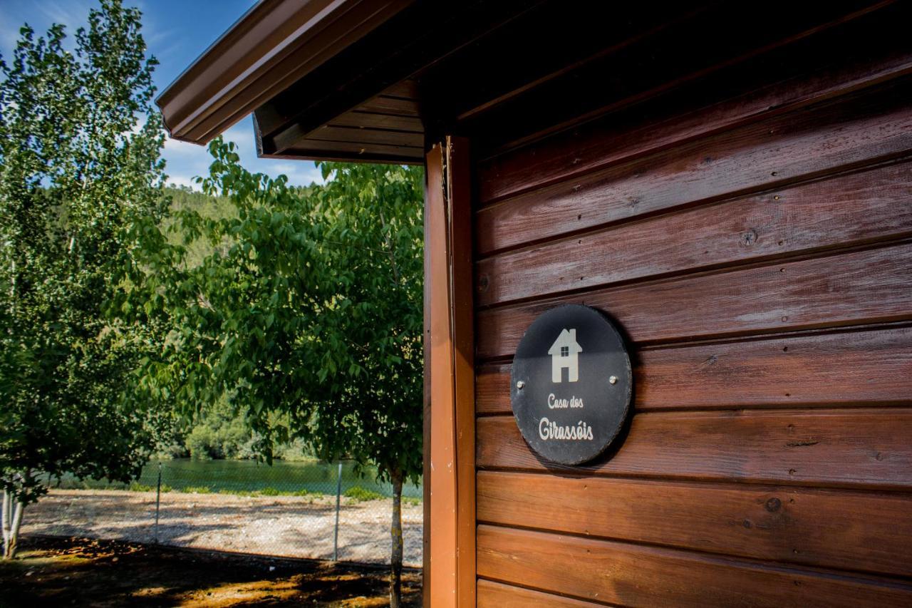 Xisto Camping Janeiro de Baixo Ngoại thất bức ảnh