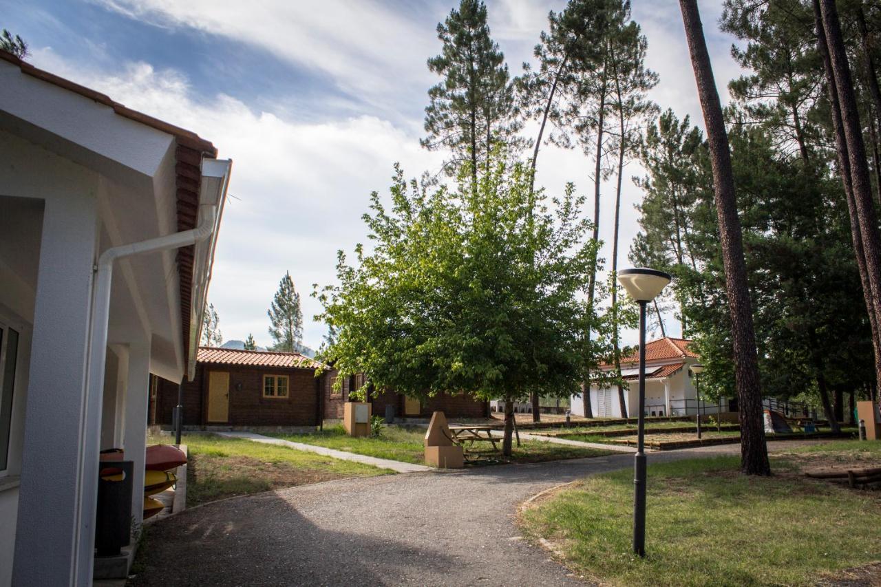 Xisto Camping Janeiro de Baixo Ngoại thất bức ảnh