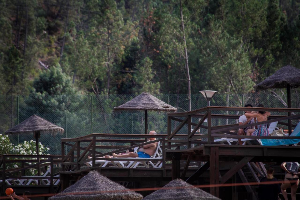 Xisto Camping Janeiro de Baixo Ngoại thất bức ảnh