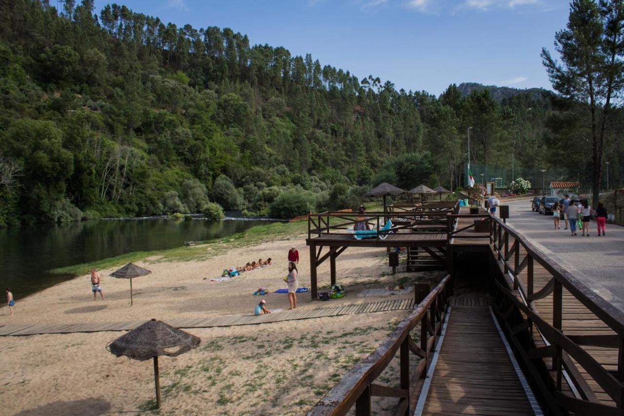 Xisto Camping Janeiro de Baixo Ngoại thất bức ảnh